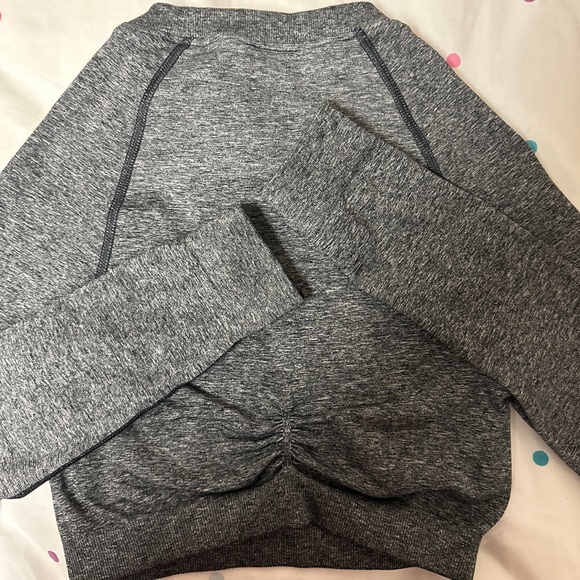 Gymshark Top - Picture 4 of 5